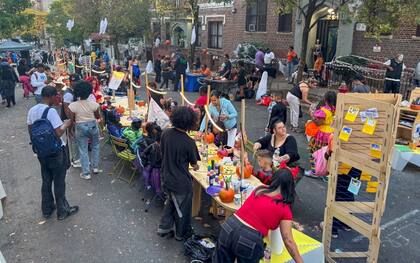 Esta iniciativa le permite a los neoyorquinos aprovechar todo el espacio de la calle para divertirse durante varios días en octubre (New York City Department of Transportation)