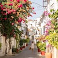 Playas infinitas, calles con flores y vida de mar en una joya andaluza poco conocida
