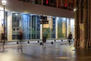 La niña fantasma que sorprende de madrugada a testigos solitarios en una emblemática peatonal porteña