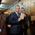 Del furcio del jefe de gobierno, que rebautizó al escritor en Madrid, a una larga saga de tropezones literarios
