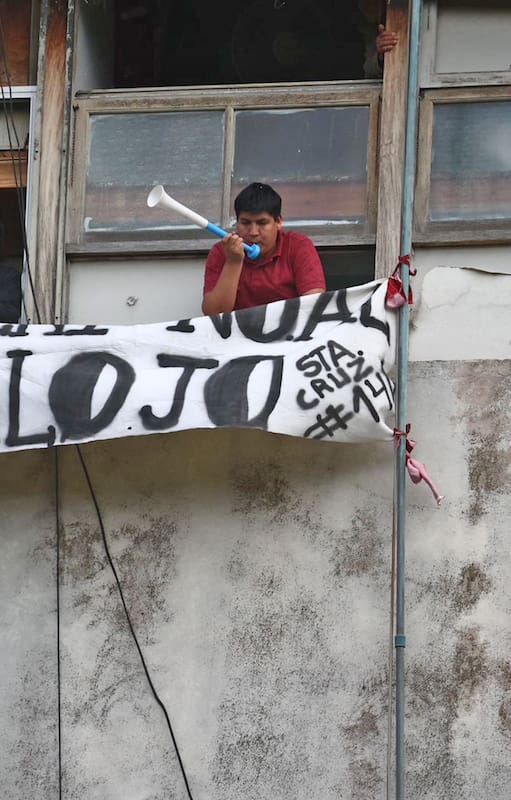 Esta mañana, los habitantes de la exfábrica Selsa resistieron el desalojo ordenado por la Justicia