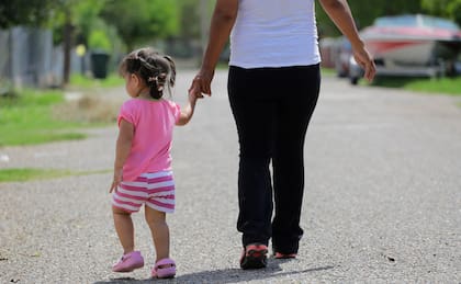Esta nueva normativa modifica el Código de Familia para facilitar que las personas adoptadas en el extranjero regularicen su situación legal en Valifornia