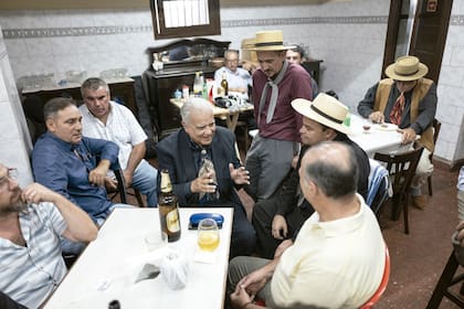 “Está pasando algo especial con la payada", dicen los locales y aseguran que la relación con los raperos es un aprendizaje de ida y vuelta