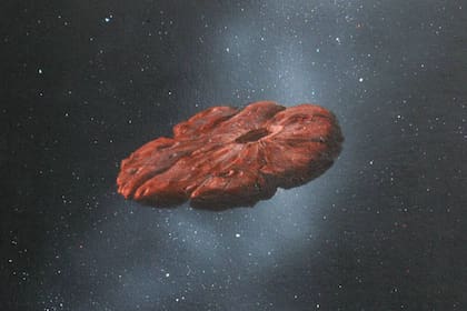Esta pintura de William Hartmann, científico emérito del Instituto de Ciencias Planetarias de Tucson, muestra a Oumuamua como un disco en forma de panqueque