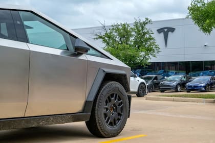 Esta política, implementada desde 2021, refleja la visión de Elon Musk de contratar únicamente a profesionales dispuestos a comprometerse profundamente con la misión de la compañía (Archivo)