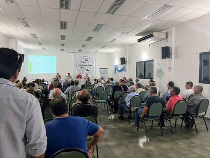 Esta semana en Salliqueló hubo una asamblea de productores por el aumento del inmobiliario rural