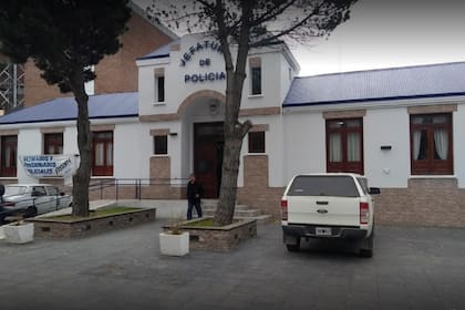 Esta tarde habrá una marcha hacia la Jefatura de Policía de Santa Cruz para repudiar el ataque homofóbico sufrido por Jorge Javier Astorga a manos de uniformados de la Infantería provincial