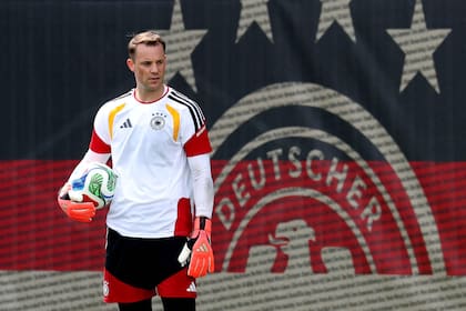 Esta tarde, Manuel Neuer se transformará en el arquero con mayor cantidad de presencias en mundiales: llegará a 21 partidos