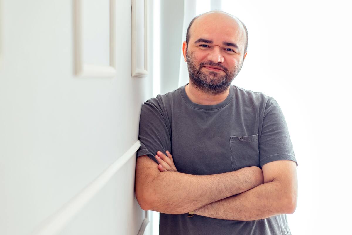 Esta tarde y el domingo el escritor brasileño Stênio Gardel sigue participando de la agenda de Filba