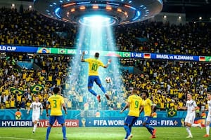 Una vidente brasileña predijo la aparición de ovnis durante el partido entre Brasil y Escocia