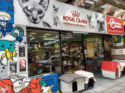 Esta veterinaria es tan completa que hasta recibe pedidos por Whatsapp y hace envíos a domicilio