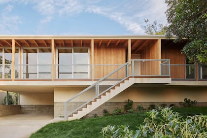 Esta vivienda familiar en Los Ángeles se inspira en una casa en el árbol.