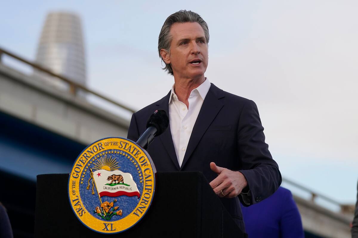 "Esta votación es ilegal. Es un robo a nuestros hijos y nietos", denunció Gavin Newsom tras la decisión del Senado