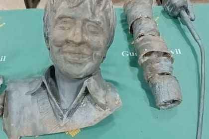 Estaba partida en varios pedazos