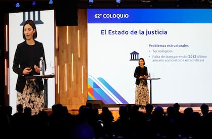 Estabilidad institucional para el desarrollo, una de las primeras charlas de esta jornada
