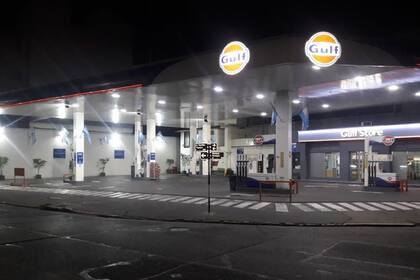 Estación de servicio Gulf de la avenida Hipólito Yrigoyen al 500, en Avellaneda