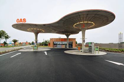 Estación de servicio ubicada en Galanta, Eslovaquia.