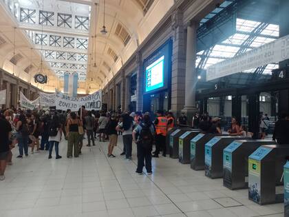 Estación Retiro. Ferrocarril Mitre