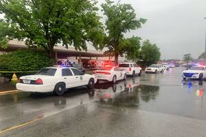 Estados Unidos: al menos cuatro muertos en un tiroteo dentro de un centro comercial de Indiana.