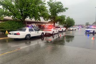 Estados Unidos: al menos cuatro muertos en un tiroteo dentro de un centro comercial de Indiana.