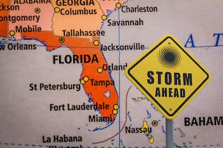 Se aproxima una ronda de lluvias tropicales sobre Florida y millones de personas quedan bajo alerta de inundaciones