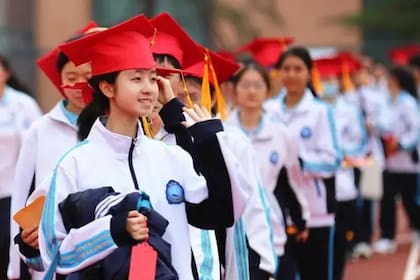 Estados Unidos se está convirtiendo en una opción difícil para los estudiantes chinos que desean estudiar en el extranjero.