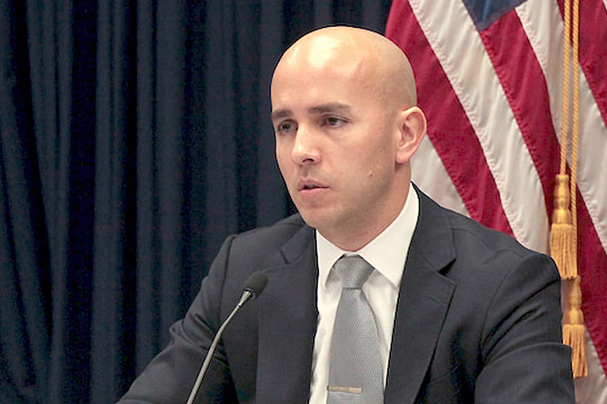 Estados Unidos “se prepara” para ser “líder global en la provisión de vacunas” pero “con parámetros de transparencia”, afirmó Juan González, asistente especial del presidente Joe Biden y director Principal del Consejo Nacional de Seguridad para el Hemisferio Occidental