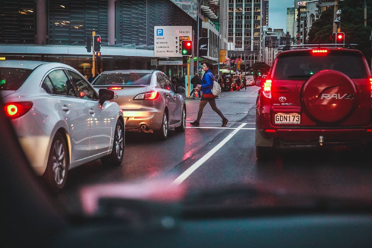 Estados Unidos tiene reglamentos de vialidad al que todos los conductores deben ajustarse