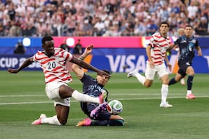 Un gol en contra pone rápido en ventaja a Estados Unidos sobre Paraguay