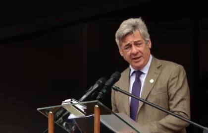 “Estamos hablando de quitar los derechos de exportación (DEX), de aliviar la carga impositiva, de otro tipo de Argentina y este señor insiste con métodos ya reconocidos que no funcionan y que dificultan la producción", dijo Pino