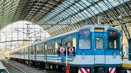 “Estamos trabajando para tomar las precauciones necesarias por el estado de la vía y la señalización defectuosa", informaron a LA NACION desde el gremio
