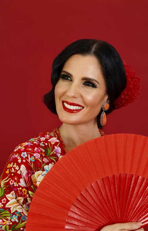 Estampa y porte para llevar a escena el sentimiento de la copla, uno de los lenguajes musicales identitarios de España