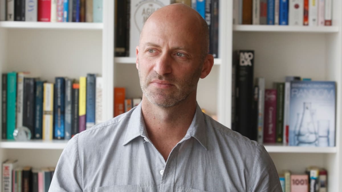 Estanislao Bachrach: “El bienestar o la toma de decisiones no depende de lo que tengo, sino de lo que soy y lo que quiero ser”