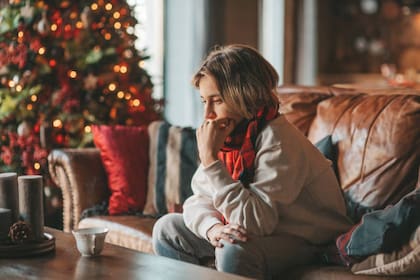Estas fechas “conmueven, reavivan duelos y tensiones familiares”, lo que lleva a que algunas personas prefieran evitar los rituales navideños para proteger su bienestar emocional