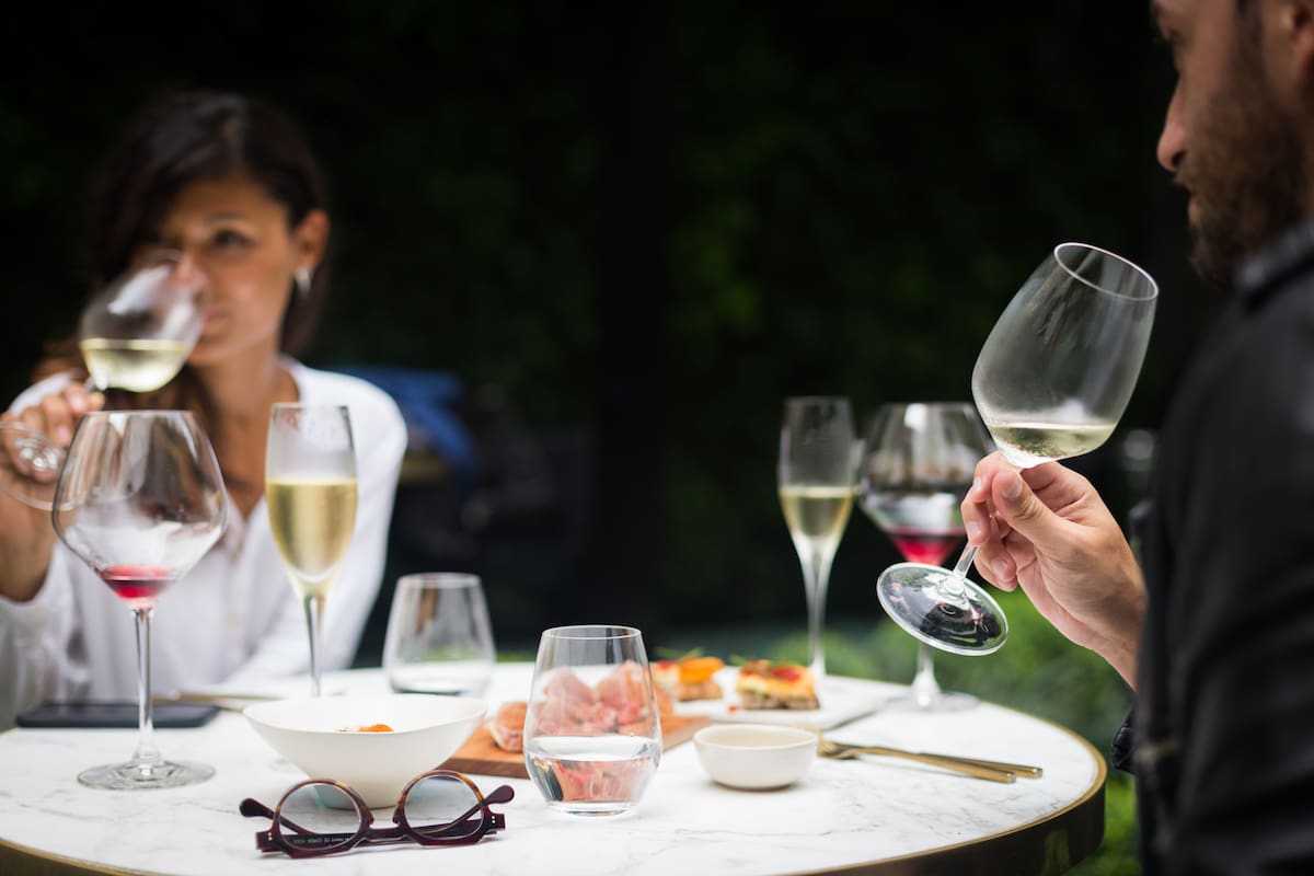 Estas son las opciones para salir con tu pareja si no tenés reserva