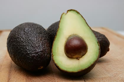 Estas son las tres enfermedades que ayuda a combatir la palta y otros beneficios