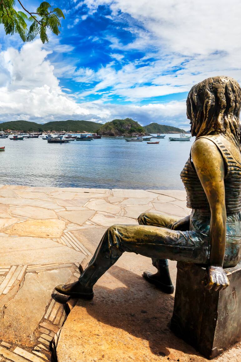 Estatua de Brigitte Bardot en Buzios