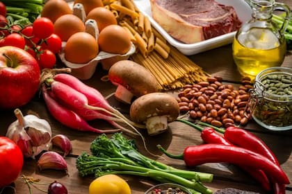 Este alimento aporta tres macronutrientes esenciales: hidratos de carbono, proteínas y lípidos