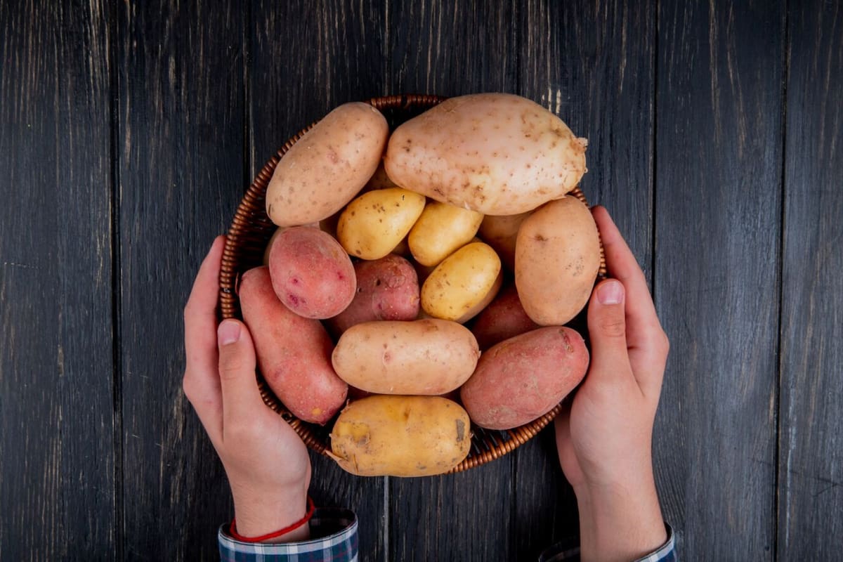 Este alimento con potasio disminuye la presión arterial y favorece un sueño reparador