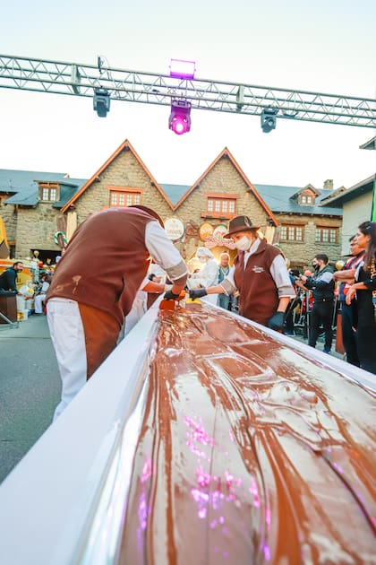 Este año, durante la fiesta buscarán crear la barra de chocolate más grande del mundo s