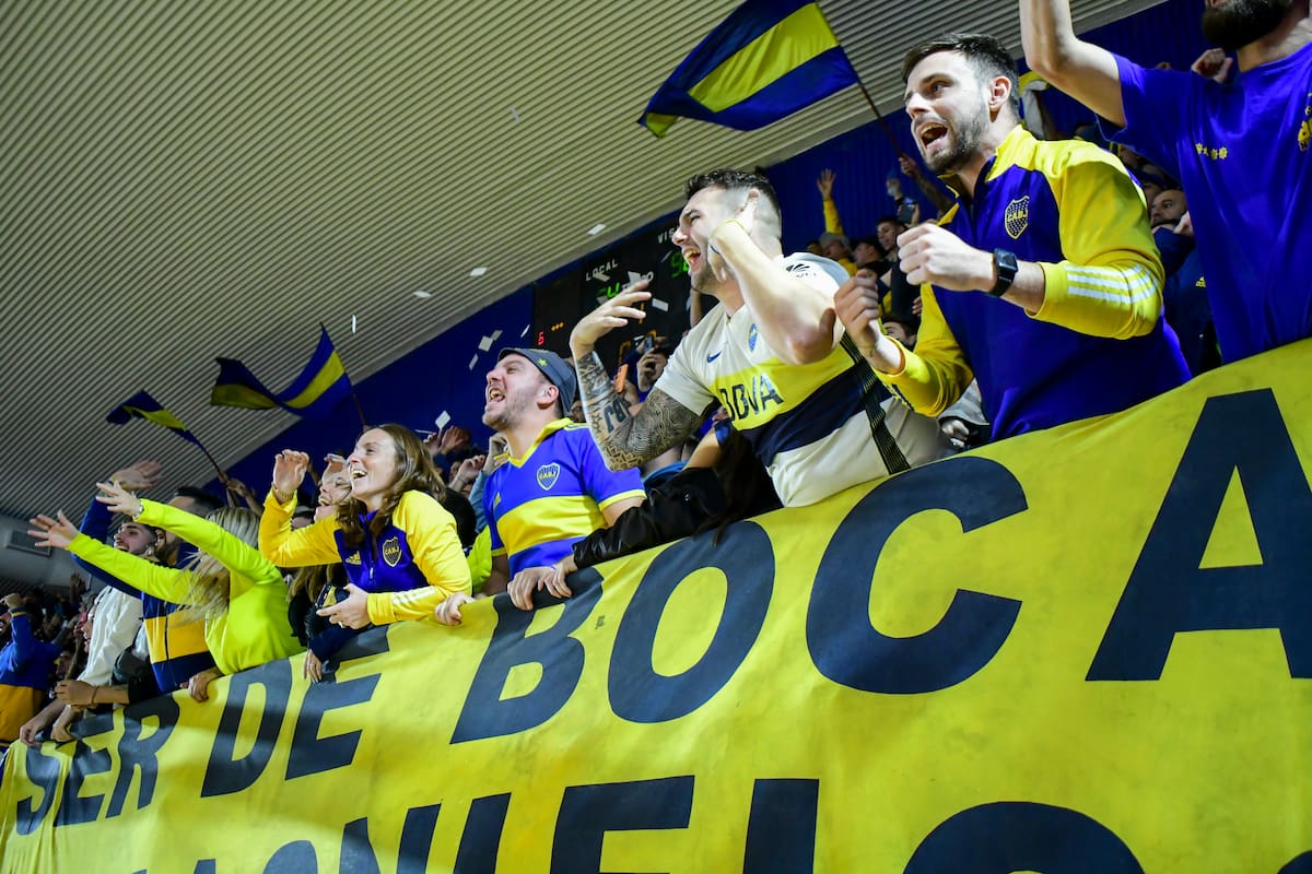 Este año la concurrencia a La Bombonerita es mucho mayor, desde antes de que Boca fuera finalista de la Liga Nacional; los hinchas reclamaron por los malos resultados cuando el equipo era local en estadios ajenos.