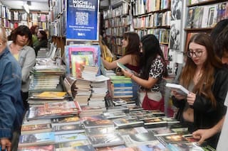 Cuándo es la Noche de las Librerías con más de 70 locales que ofrecerán lecturas, música y descuentos especiales