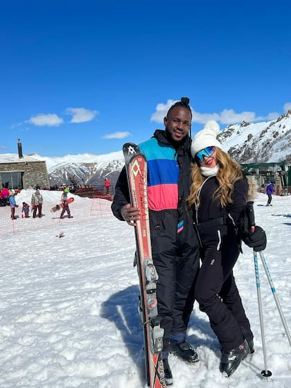 Este año Moisés y Sharon pudieron viajar a Bariloche a conocer la nieve