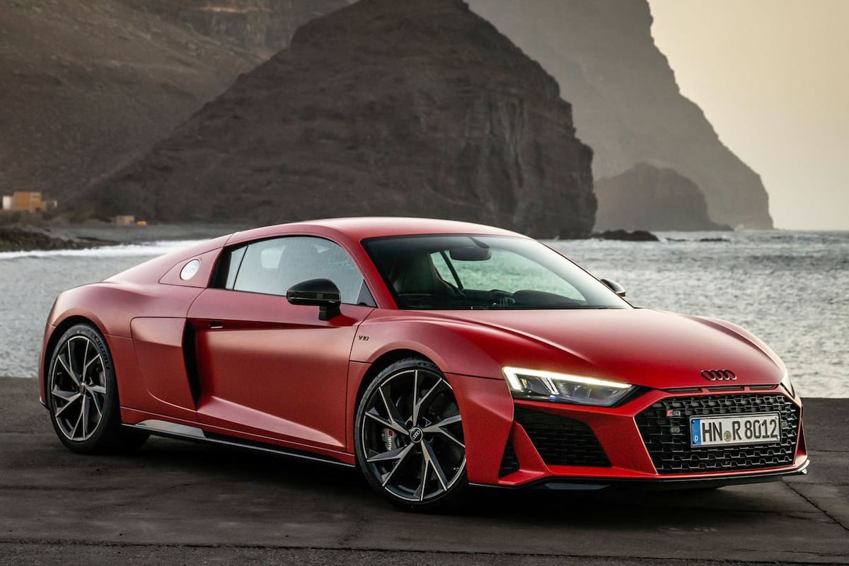 Este Audi R8 V10 RWD 2022 recibió algunas mejoras que fueron tomadas del modelo de competición LMS GT4