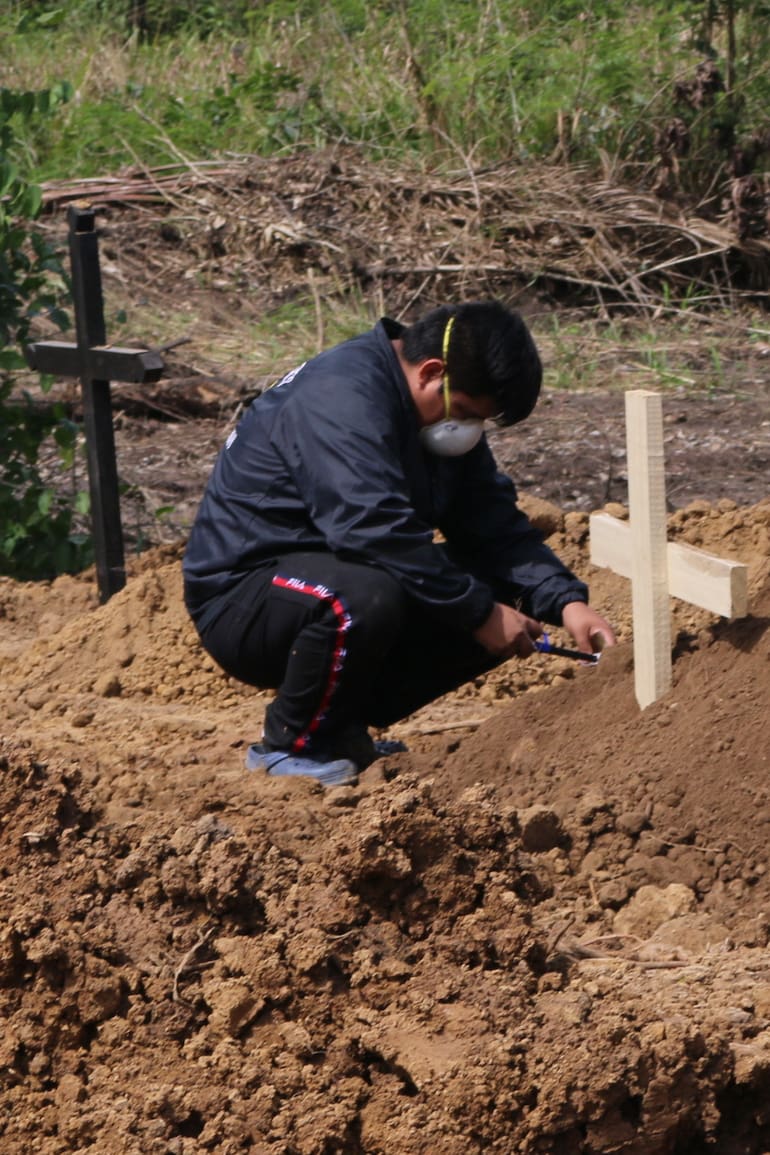 Este cementerio improvisado en Beni, en la Amazonía boliviana, se hizo exclusivo para las víctimas de Covid19. Crédito: Ricardo Gutiérrez