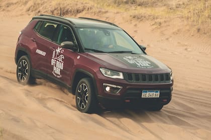 Este Compass Trailhawk tiene las máximas capacidades off road de la gama
