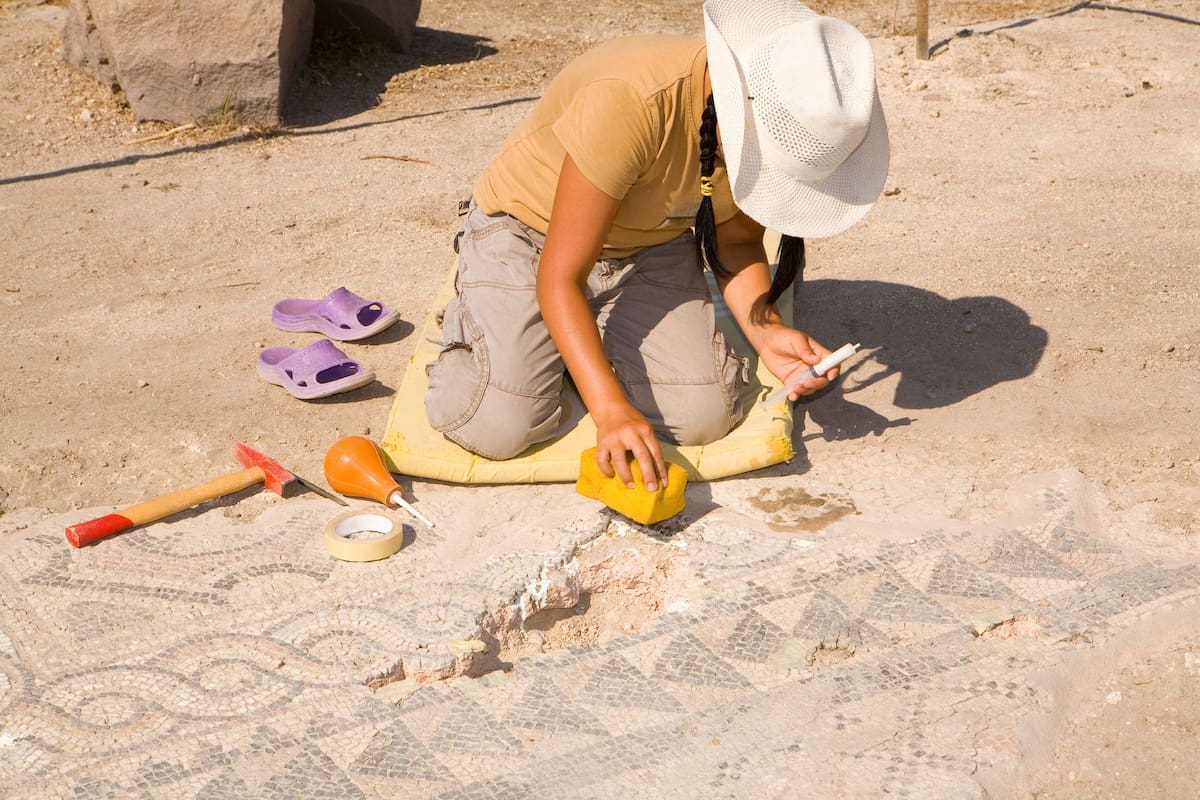 Este descubrimiento reveló una estructura que data del siglo VI AC
