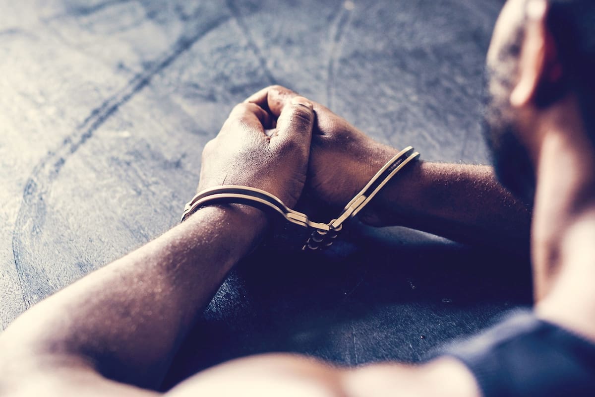 Este documento lo deberá presentar un migrante ante cualquier oficial de inmigración o agente del orden público que se lo pida