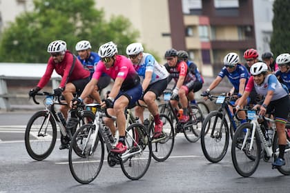 Este domingo, se llevará a cabo, en la ciudad de Buenos Aires, una carrera de bicicletas que implicará varios cortes de avenidas y autopistas