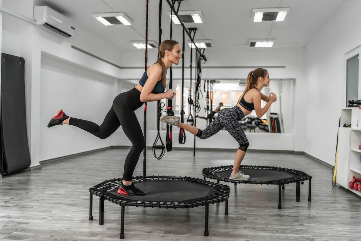 Este ejercicio dinámico promete fortalecer el cuerpo mientras mejora la resistencia y el equilibrio